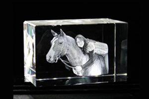 Kristallglas-Quader mit Leuchtsockel LS851Blau/ 3D-Umwandlung